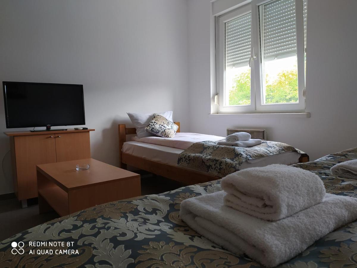 Apartmani - Vila Kovilje Banja Koviljača 외부 사진