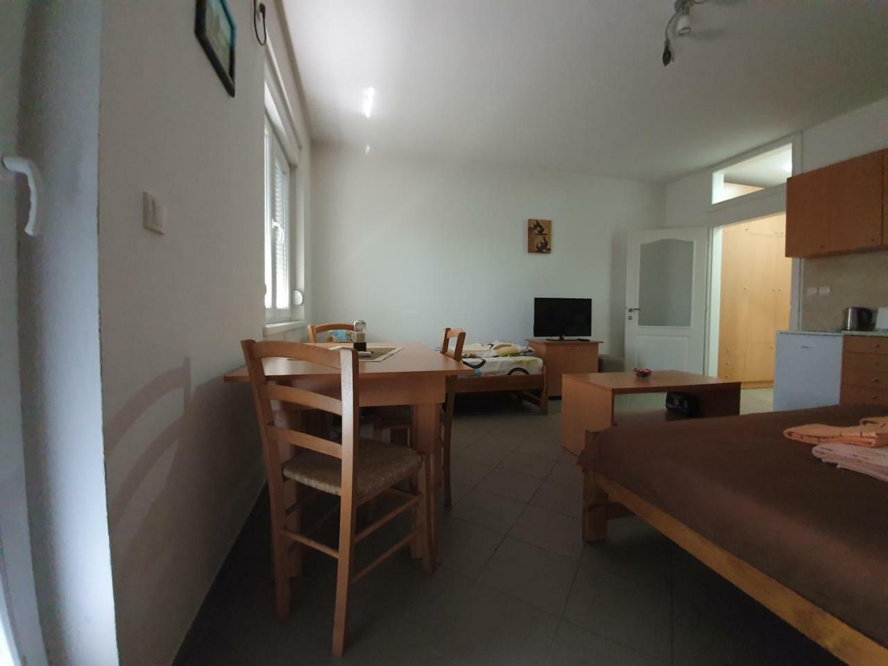 Apartmani - Vila Kovilje Banja Koviljača 외부 사진