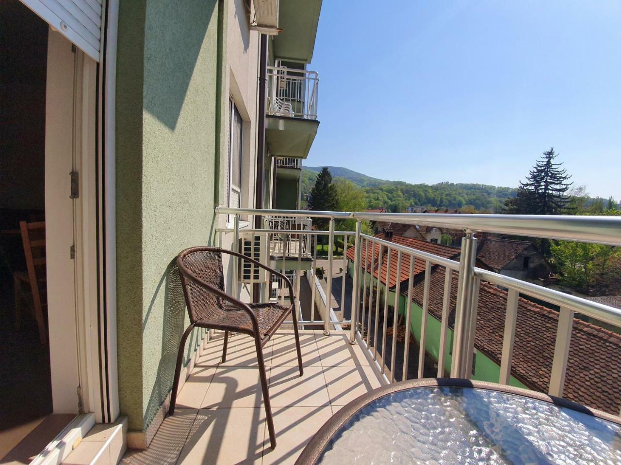 Apartmani - Vila Kovilje Banja Koviljača 외부 사진