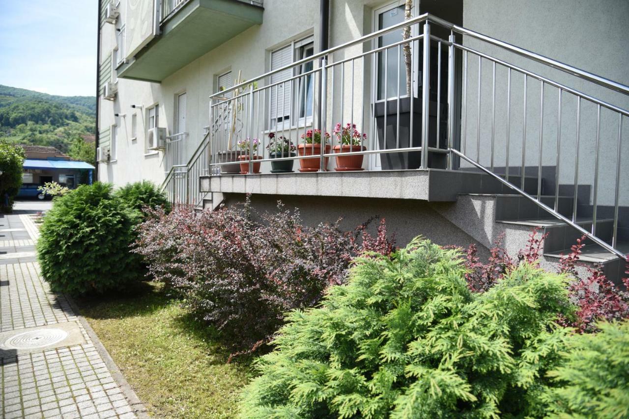 Apartmani - Vila Kovilje Banja Koviljača 외부 사진